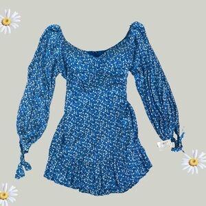 Cute long sleeve dress